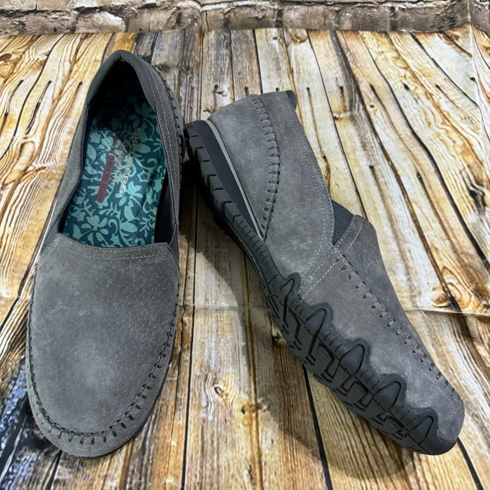 Skechers Relaxed Fit Memory Foam Gray Leather Slip On Moccasins